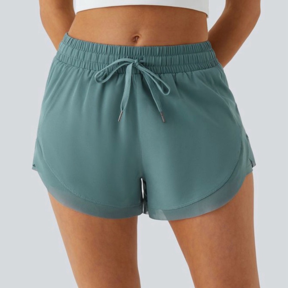 NWT Halara Drawstring Mesh 2-in-1 flowy running Shorts, mid rise, 3”